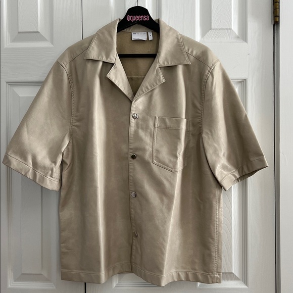 ASOS Design Faux Leather Short Sleeve Boxy Shirt - Beige / Stone - Picture 2 of 10